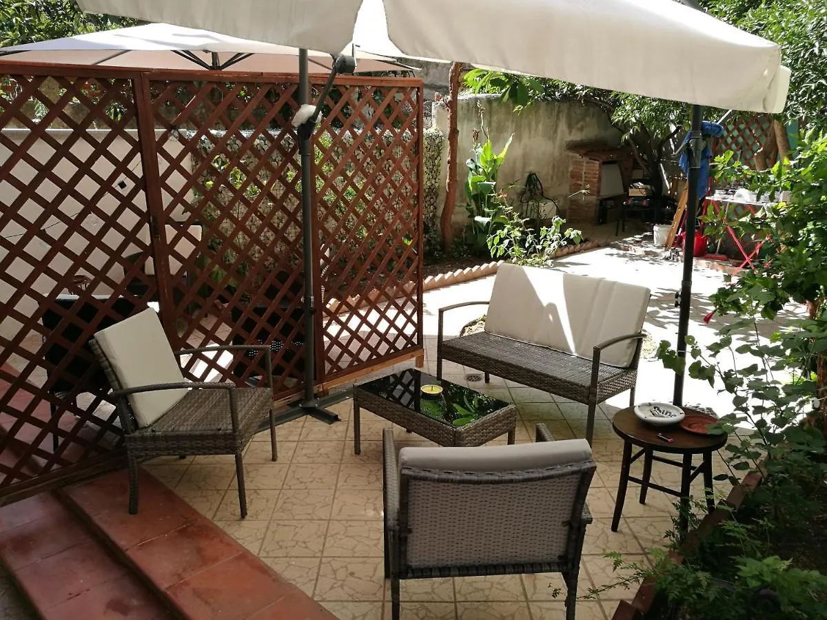 Bed and Breakfast Bella Palermo 2*,  Italia