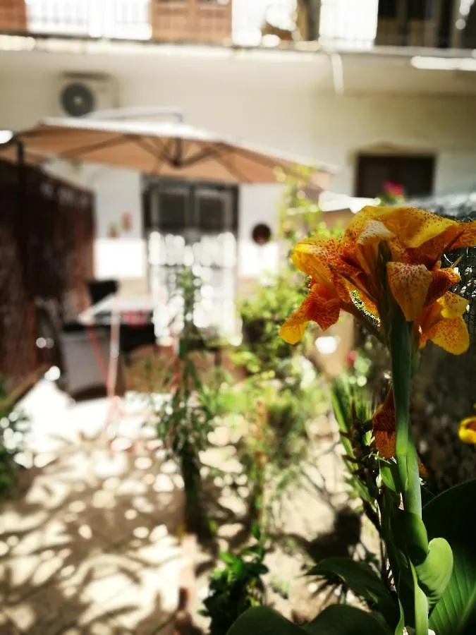 Bella Palermo Bed and Breakfast 2*,
